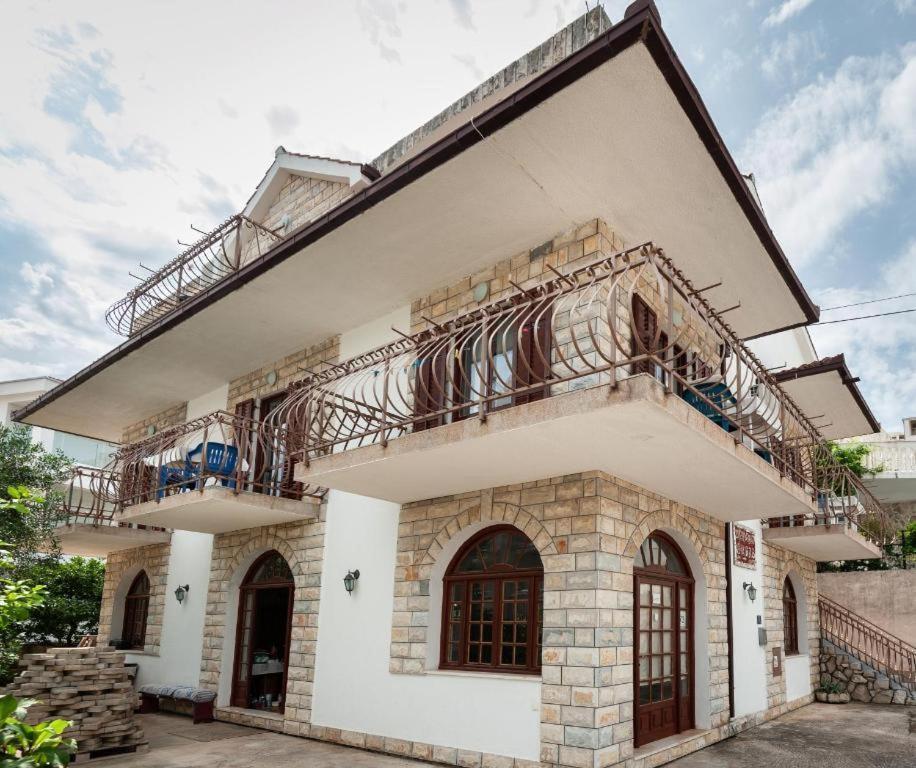 Maribela Apartments Трогир Экстерьер фото